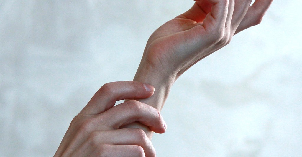 Puntini Rossi Sulla Pelle Cause E Rimedi Greenstyle Puntini Rossi Sulla Pelle Cause E Rimedi Greenstyle