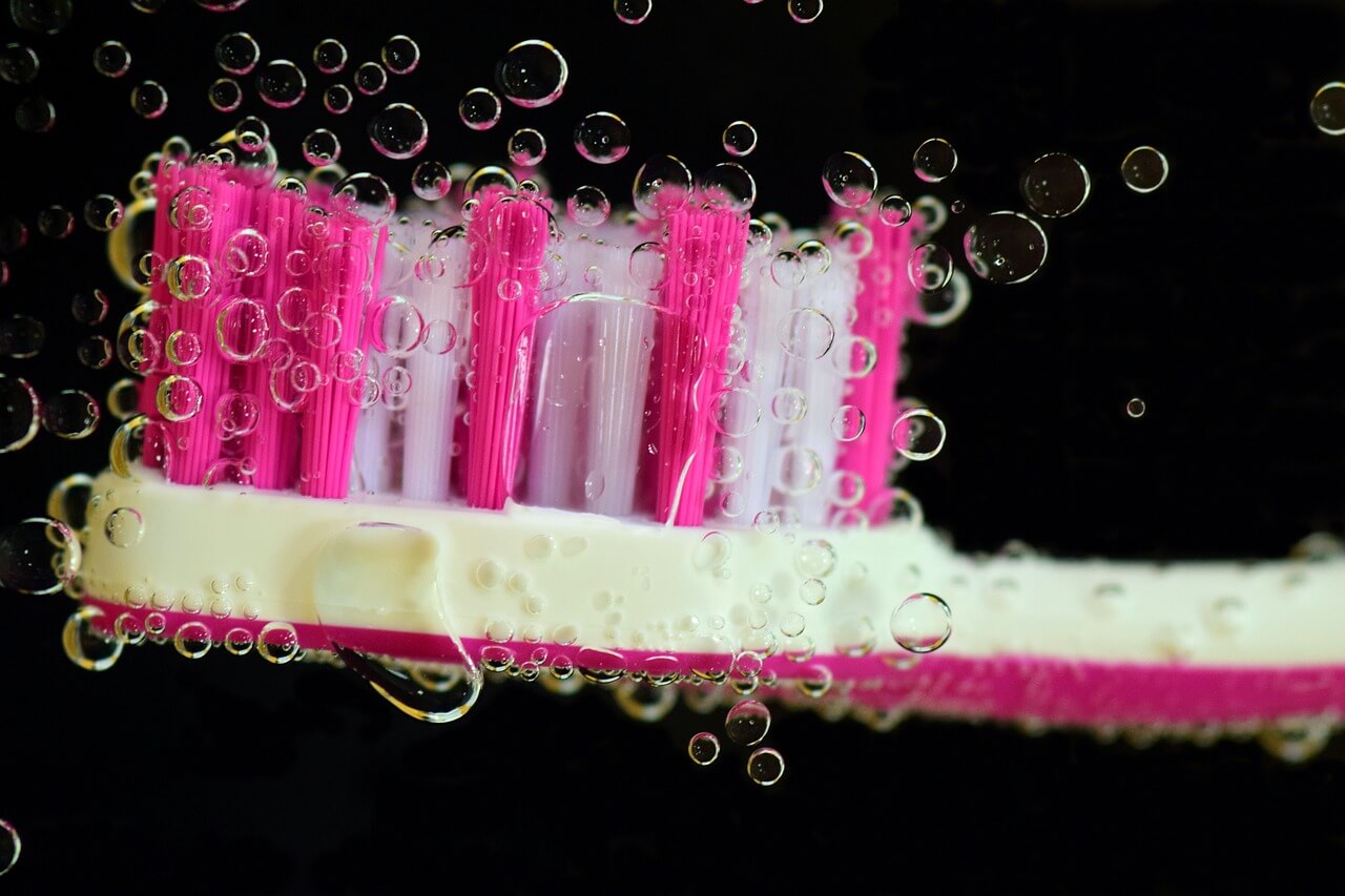 spazzolini da denti plastica