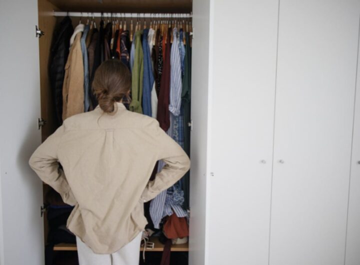 Negli ultimi anni, il mercato dei vestiti di seconda mano