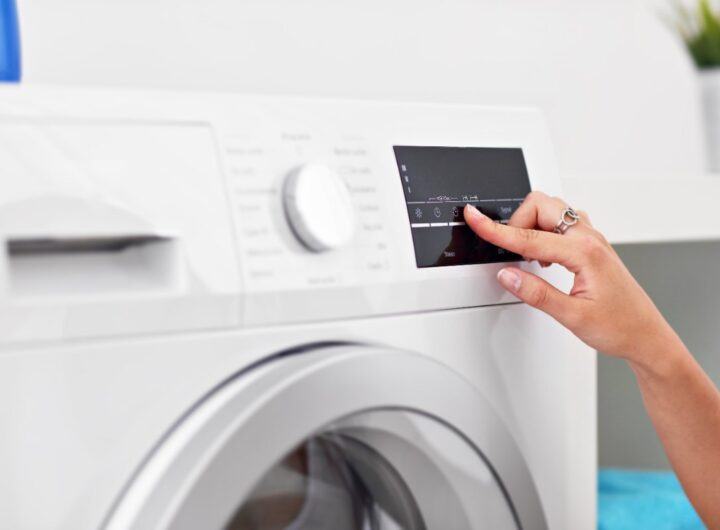 Questo meccanismo, che simula il tradizionale “metodo delle nonne” di prelavaggio e ammollo, rappresenta una soluzione efficac