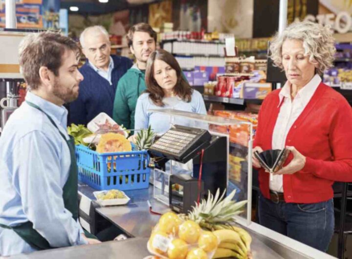 Molti supermercati offrono programmi di fidelizzazione che consentono di accumulare punti o ricevere sconti su futuri acquisti.