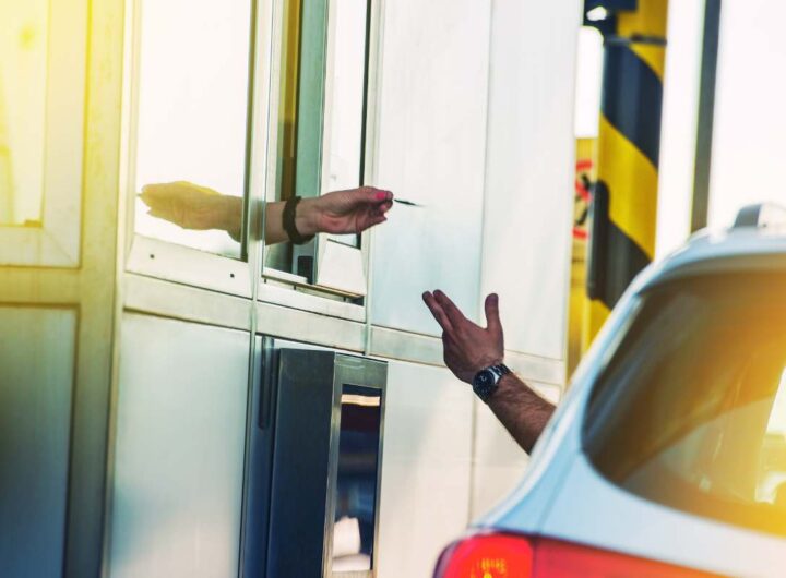 Stress caselli autostradali addio, rivoluzione tessera sanitaria