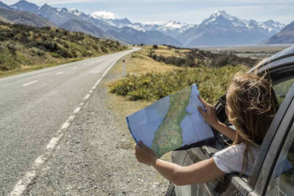 Questo borgo, che conta poco più di 2.300 abitanti, è noto per la sua imponente Rocca Malatestiana, le sue origini medievali e per una natura