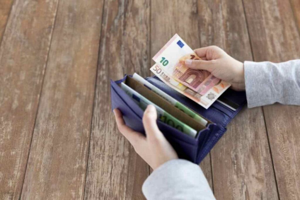 I trucchi per risparmiare quando si esce