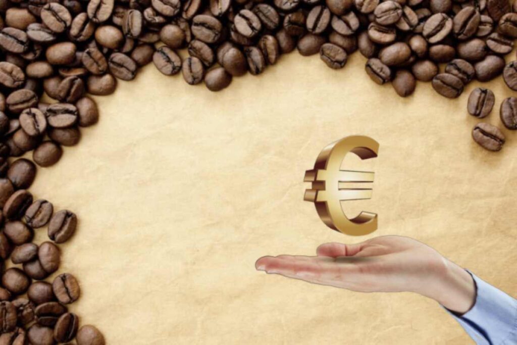 Il mercato del caffè sta vivendo una fase di crisi senza precedenti, con quotazioni ai livelli più alti degli ultimi cinquant’anni. Il prezzo per libbra