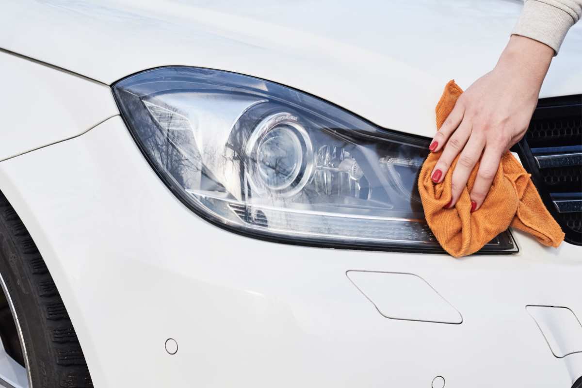 Fari auto pulizie