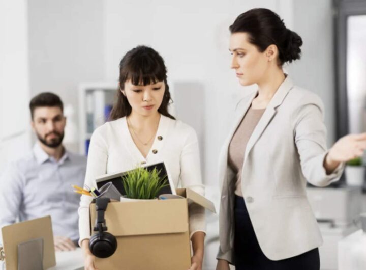 La maggior parte dei posti a rischio si concentra nelle sedi di Bologna, con 160 esuberi, e Milano. La notizia ha scatenato un acceso malcontento