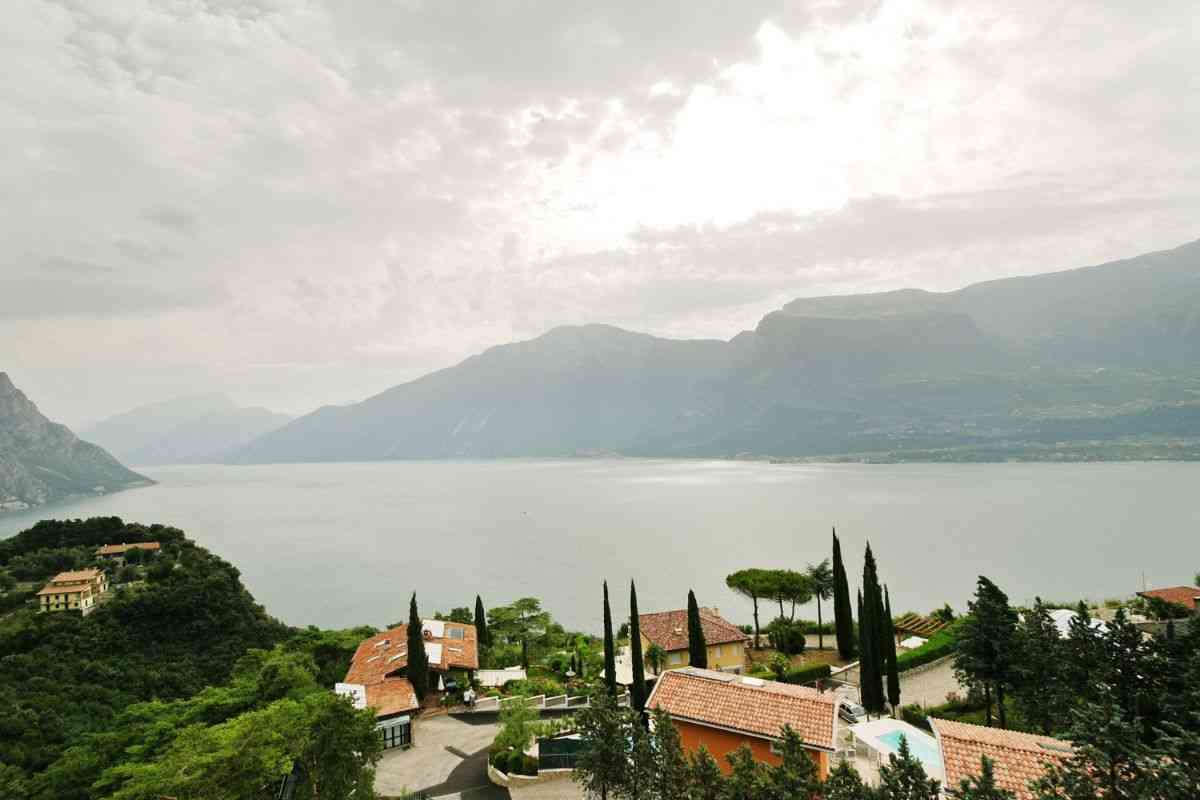 Tremosine sul Garda scopri il borgo segreto in lombardia