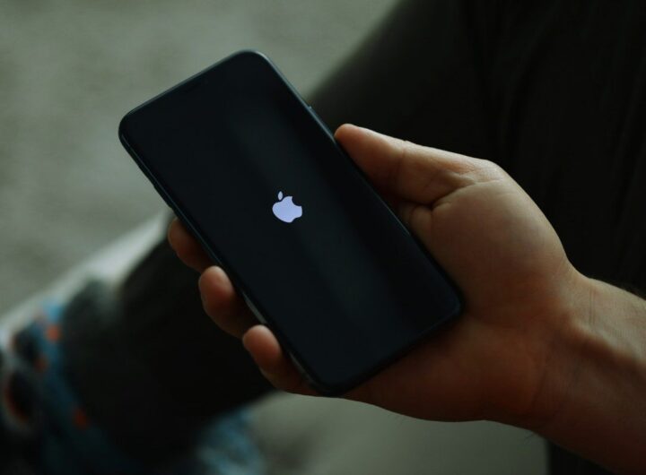 Allarme iPhone, attenzione a questo pallino colorato sullo schermo