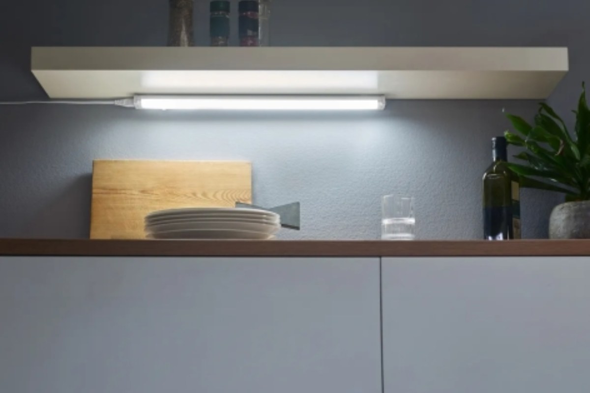 Da Ikea lo paghi uno sproposito, Lidl lo svende a 7 euro