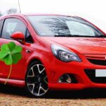 quadrifoglio sull'auto che significa