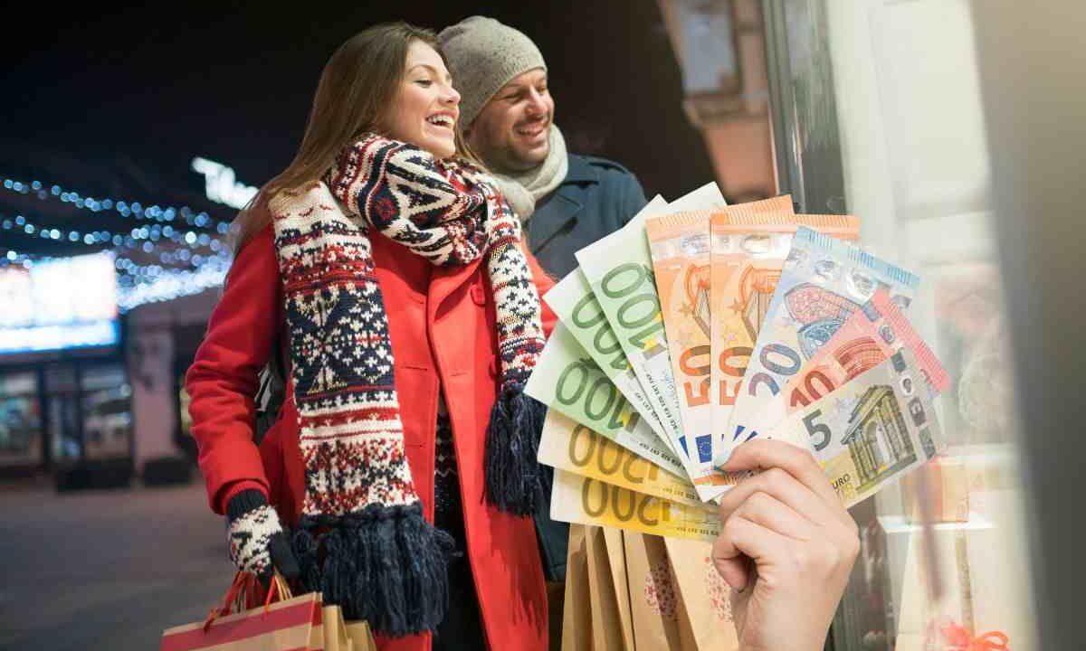 bonus natale contributo di 200 euro per le festività