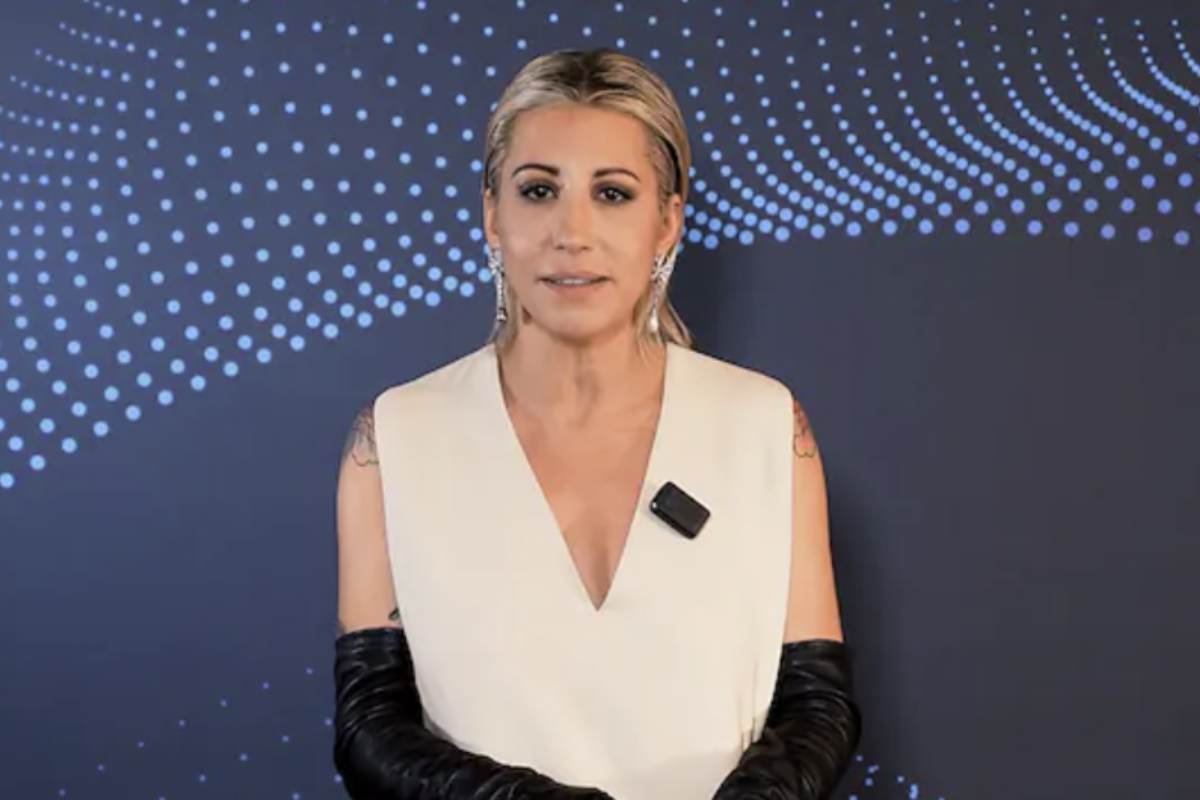 Il suo nuovo singolo racconta una storia d'amore intensa e viscerale, dove la passione diventa l’unico motore che spinge i protagonisti